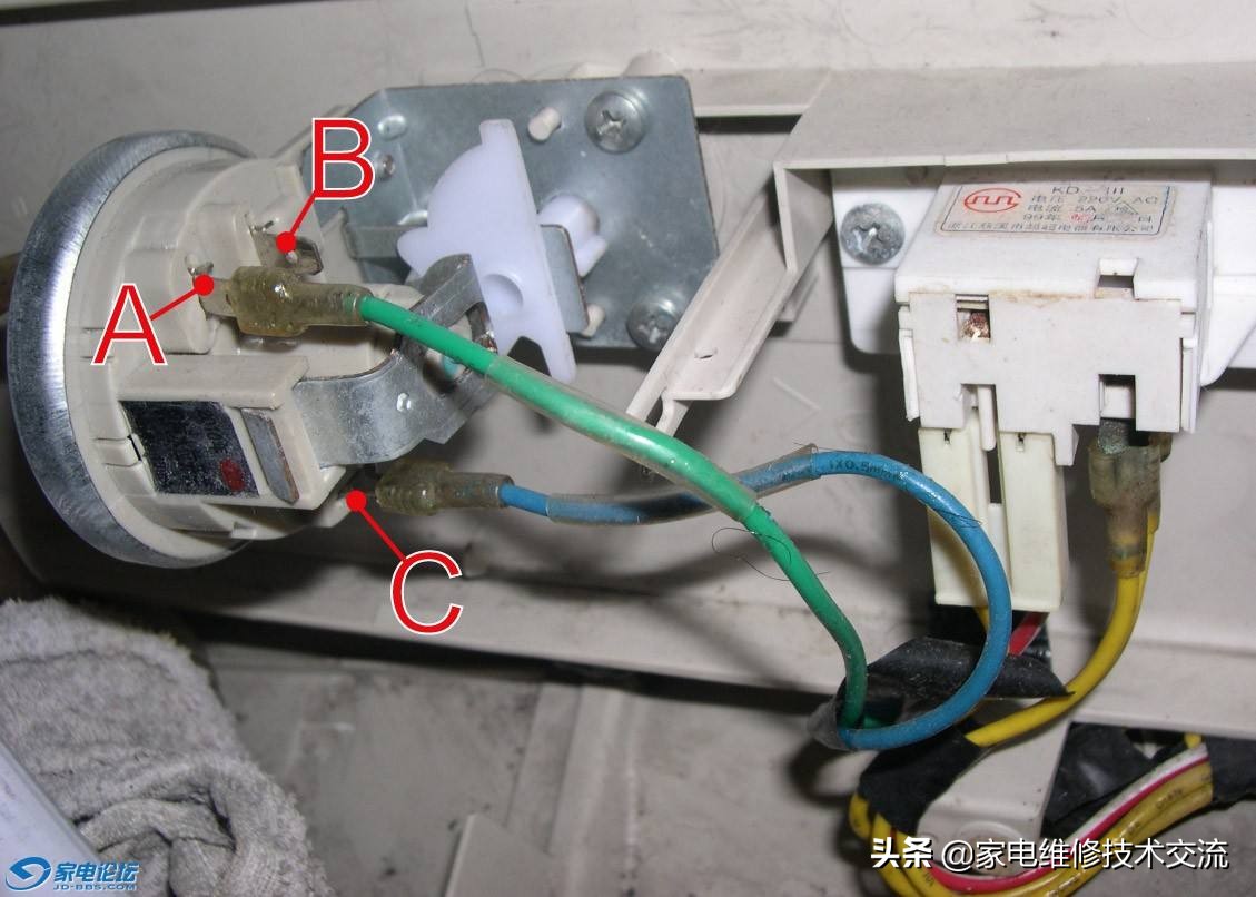 洗衣機(jī)不脫水的常見故障分析